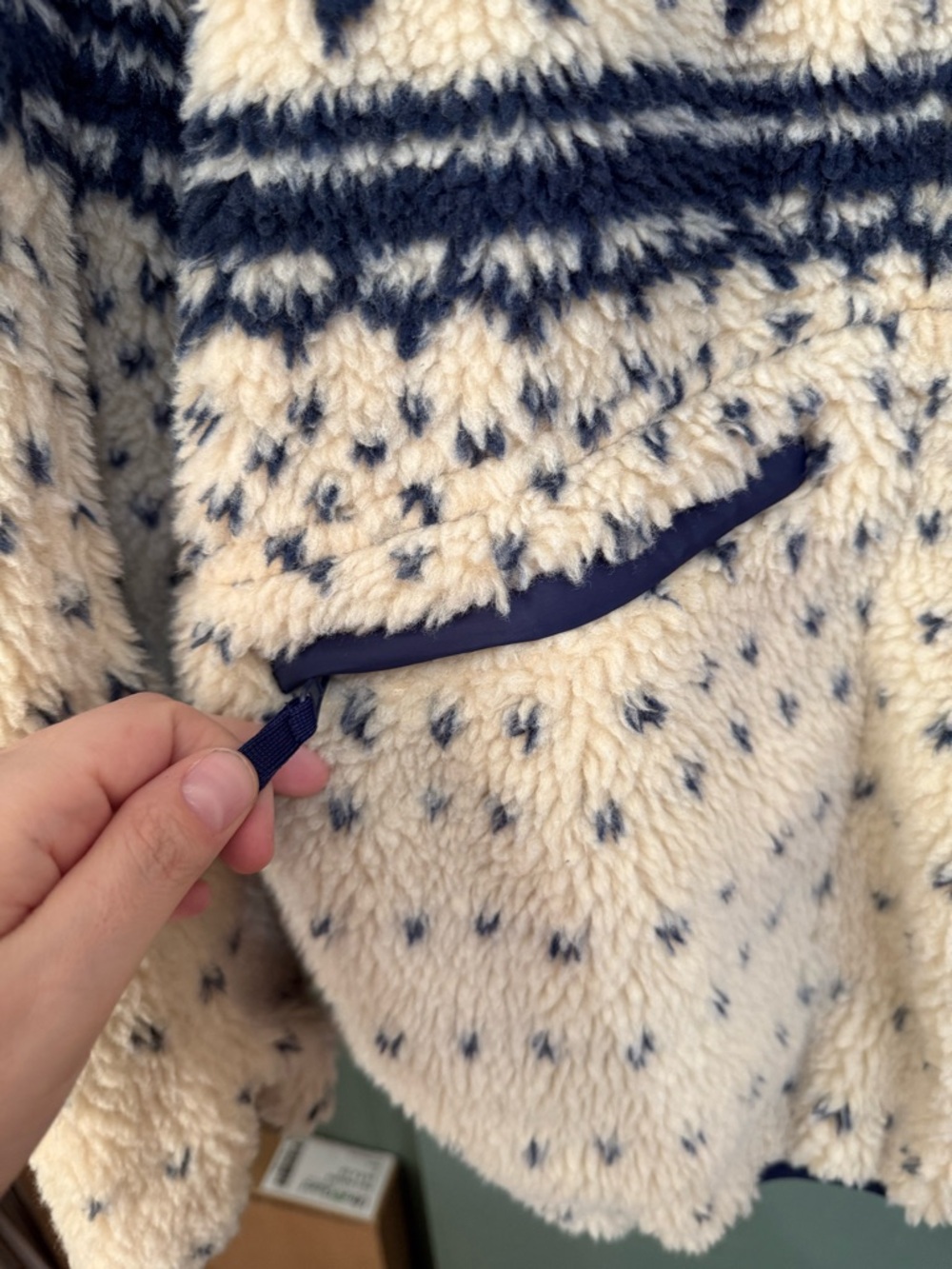 RUMORED Women’s Sun Valley Sherpa Color: Snowflake Size S/M Quarter Zip jacket - Picture 6 of 11